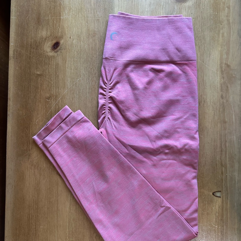 ZYIA Coral Scrunchy Seamless Leggings